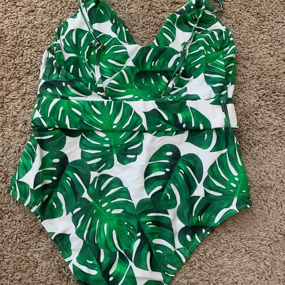 Show Me Your Mumu One Piece - Picture 3 of 6
